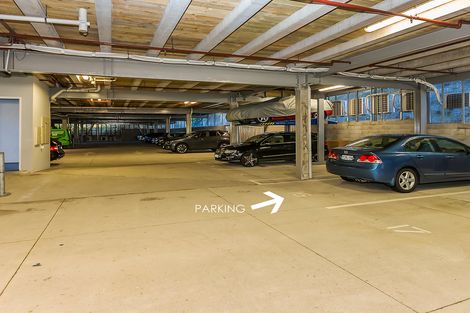 Photo of property in Patent 326 Apartments, 326 Evans Bay Parade, Hataitai, Wellington, 6021