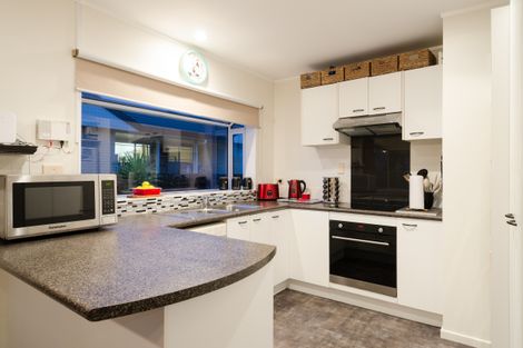 Photo of property in 291 Hobsonville Road, Hobsonville, Auckland, 0618