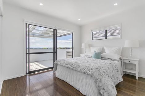 Photo of property in 27 Gilfillan Street, Blockhouse Bay, Auckland, 0600