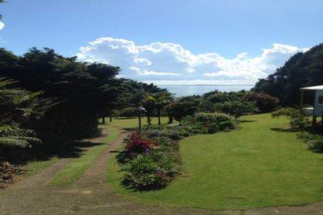 Photo of property in 95 Cornwallis Road, Cornwallis, Auckland, 0604