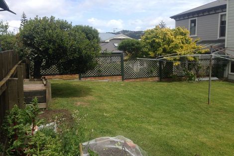 Photo of property in 1/27 Brougham Street, Mount Victoria, Wellington, 6011