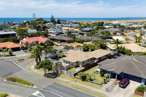 Photo of property in 2 Nautilus Drive, Papamoa Beach, Papamoa, 3118