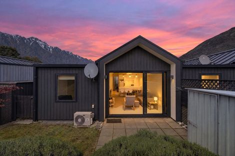 Photo of property in 5/39 Cherry Blossom Avenue, Frankton, Queenstown, 9300