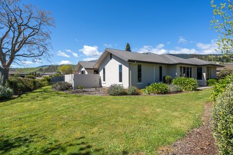 Photo of property in 2 Woodstock Place, Stoke, Nelson, 7011