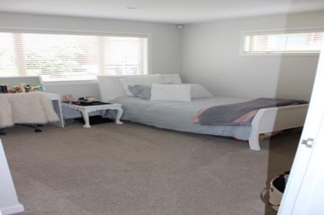 Photo of property in 28b Bevyn Street, Castor Bay, Auckland, 0620