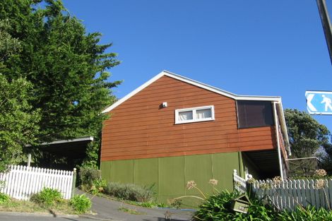 Photo of property in 32 Lagden Street, Camborne, Porirua, 5026