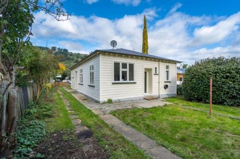Photo of property in 5 Ainslee Place, North East Valley, Dunedin, 9010