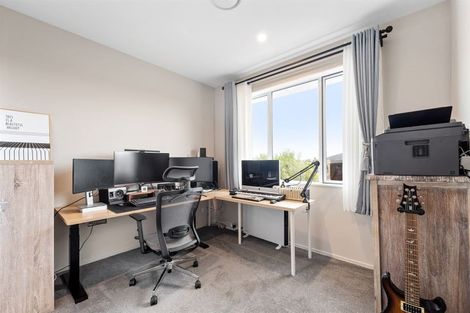 Photo of property in 7 Marlin Street, West Harbour, Auckland, 0618