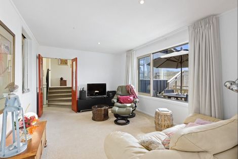 Photo of property in 12 Kahurangi Place, Snells Beach, 0920