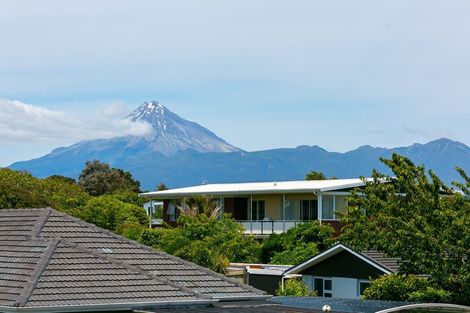 Photo of property in 403 Devon Street West, Lynmouth, New Plymouth, 4310