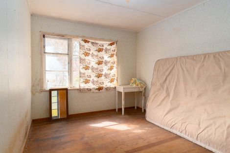 Photo of property in 10 Berkshire Grove, Cannons Creek, Porirua, 5024