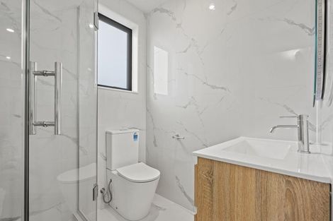 Photo of property in 32 Whare Kauri Road, Papakura, 2110