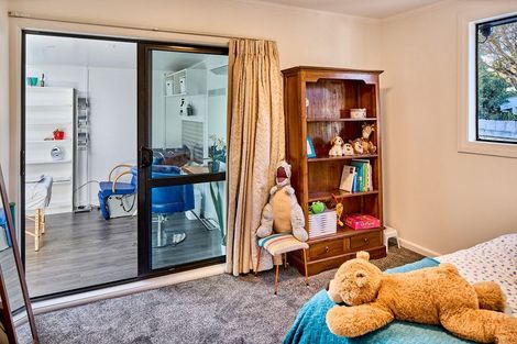 Photo of property in 91 Waiuta Street, Titahi Bay, Porirua, 5022