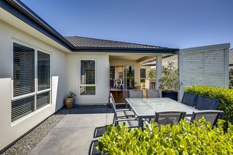 Photo of property in 14 Haast Place, Poraiti, Napier, 4112
