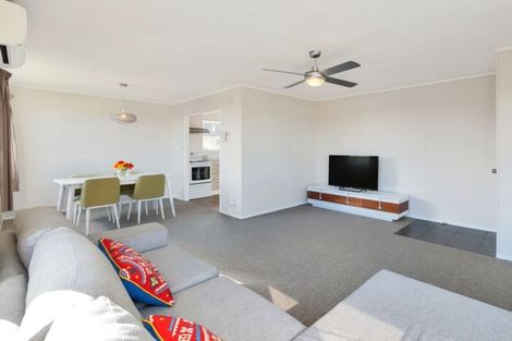 Photo of property in 5 Devonshire Road, Unsworth Heights, Auckland, 0632