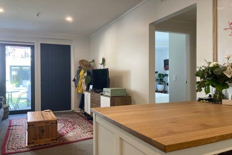 Photo of property in 2/16d Constable Street, Newtown, Wellington, 6021