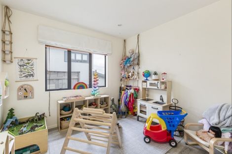 Photo of property in 66c Grand Drive, Orewa, 0931