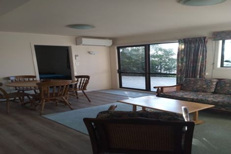 Photo of property in 20 Kahu Road, Paremata, Porirua, 5024