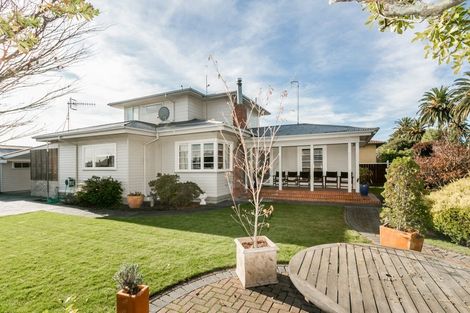 Photo of property in 185 Kennedy Road, Marewa, Napier, 4110