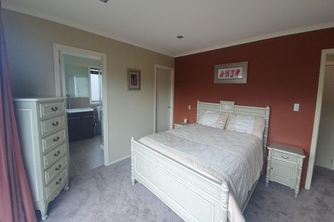 Photo of property in 4 Parkvue Drive, Bell Block, New Plymouth, 4312