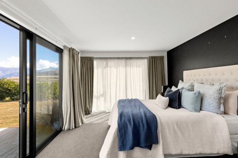 Photo of property in 2 Wanderer Lane, Jacks Point, Queenstown, 9371