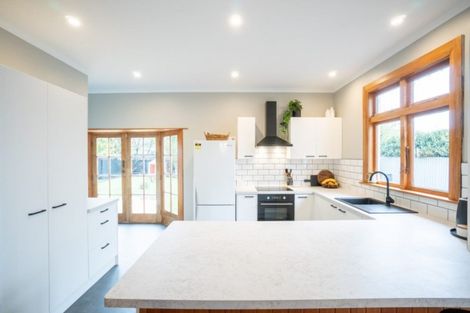 Photo of property in 24 Thomson Street, West End, Palmerston North, 4412