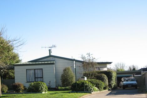 Photo of property in 5 Kaweka Place, Havelock North, 4130