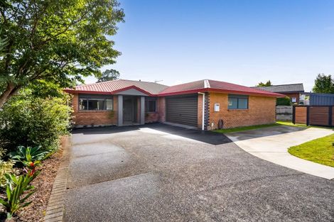 Photo of property in 19 Ashmore Drive, Frankleigh Park, New Plymouth, 4310