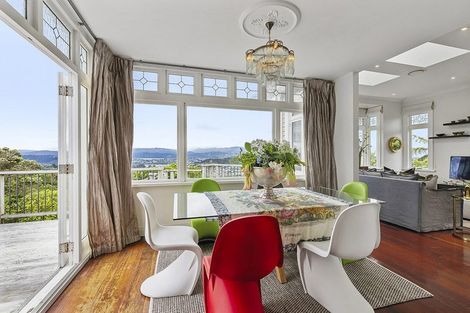 Photo of property in 39 Mills Road, Brooklyn, Wellington, 6021