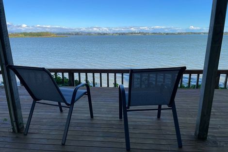 Photo of property in 8 Lawson Way, Weymouth, Auckland, 2103