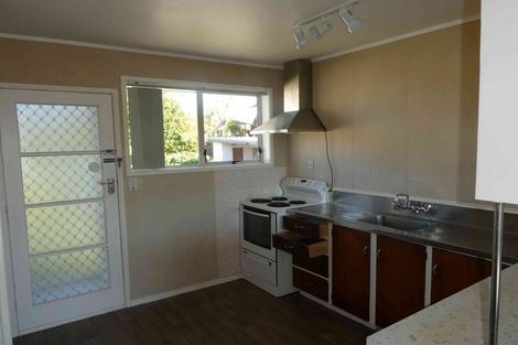Photo of property in 4/48 Mcleod Road, Henderson, Auckland, 0612