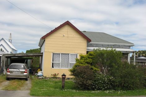 Photo of property in 64 Peel Street, Westport, 7825