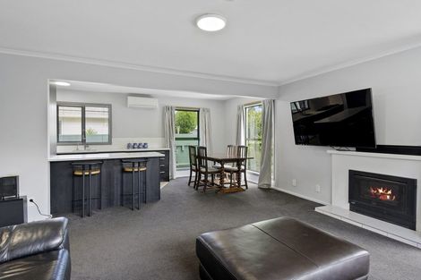 Photo of property in 76 Russley Road, Russley, Christchurch, 8042