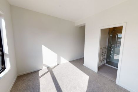 Photo of property in 1c Wai-iti Crescent, Woburn, Lower Hutt, 5010