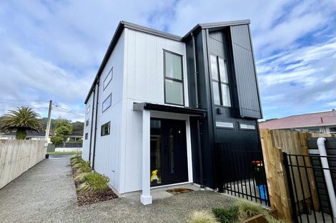 Photo of property in 9b Hinau Grove, Wainuiomata, Lower Hutt, 5014