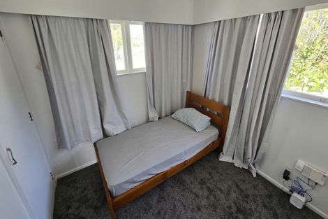 Photo of property in 88 Chivalry Road, Glenfield, Auckland, 0629