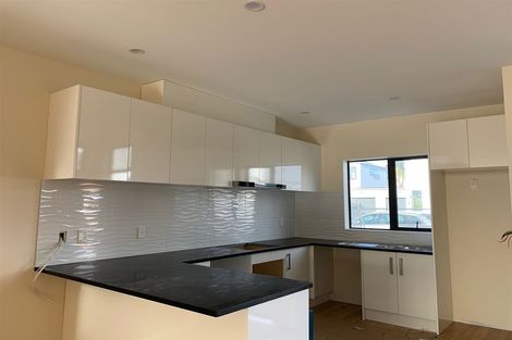 Photo of property in 10 Tapuwae Way, Mangere Bridge, Auckland, 2022