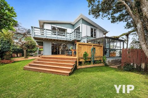 Photo of property in 11 Kau Kau Way, Ngaio, Wellington, 6035