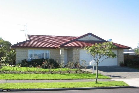 Photo of property in 62 Sandwick Drive, Weymouth, Auckland, 2103
