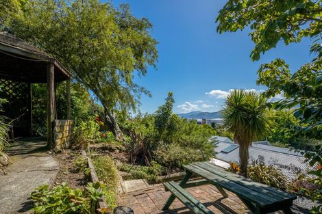 Photo of property in 16 Russell Street, Stepneyville, Nelson, 7010