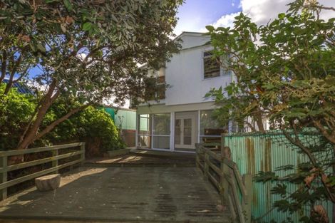 Photo of property in 25 Ocean Parade, Pukerua Bay, 5026
