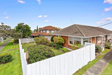 Photo of property in 1/51 Jutland Road, Hauraki, Auckland, 0622