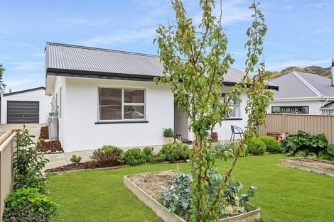 Photo of property in 3 Molyneux Avenue, Cromwell, 9310