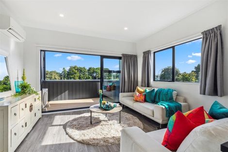 Photo of property in 91 Cambridge Terrace, Papatoetoe, Auckland, 2025