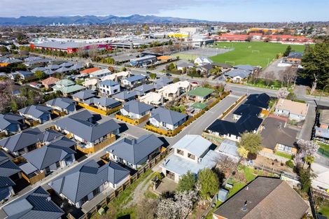 Photo of property in 52 Sawyers Arms Road, Northcote, Christchurch, 8052