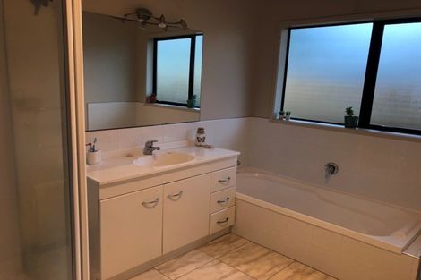 Photo of property in 22 Tuihana Drive, Papamoa Beach, Papamoa, 3118