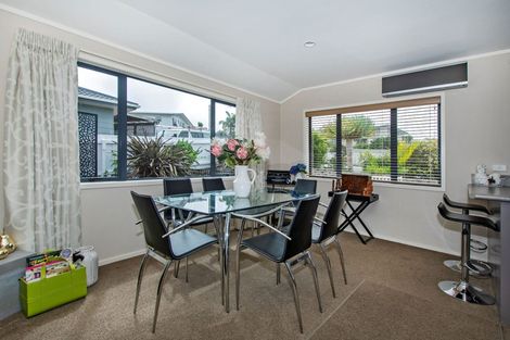 Photo of property in 4 Noone Close, Onerahi, Whangarei, 0110