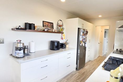 Photo of property in 14 Campbell Avenue, Paraparaumu, 5032