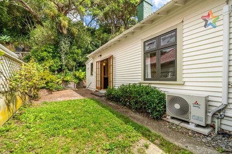 Photo of property in 49 Ribble Street, Island Bay, Wellington, 6023