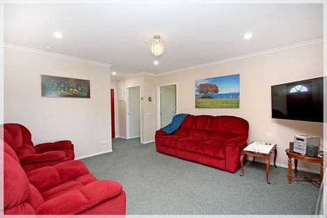 Photo of property in 9 Easton Street, Foxton, 4814